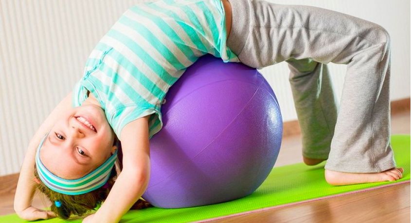Приобщайте детей к спорту! Скидка 50% на занятия Fitness kids от фитнес-центр «Derbenev Eco-Sport».