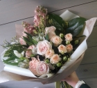 Букет цветов из гладиолусов «Нежный зефир»