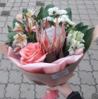 Букет цветов для мамы с протеей «Экзот»