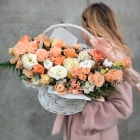 Корзина цветов «Персиковая мечта»