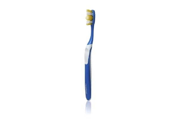 Зубная щетка средней жесткости Optifresh (синяя) (Орифлейм)