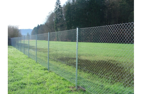 Забор из сетки рабицы без рамки  1,5 м