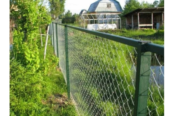Забор из сетки рабицы с одной лагой 1, 8 м