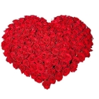 Букет красных роз в виде сердца