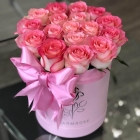 Букет розовых роз в коробке №3