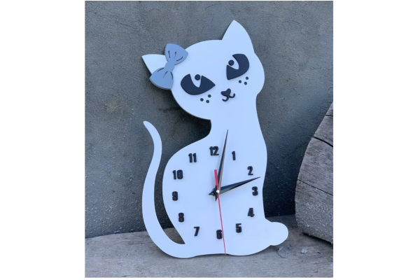 Часы в детскую Котик белый