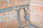 Монтаж труб внутренней канализации в штробе (кирпич)
