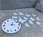 Часы декорация бабочки белые